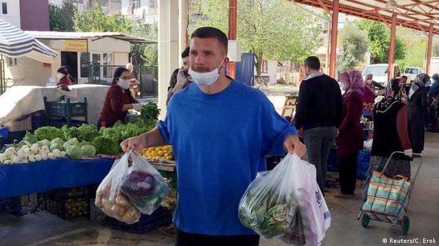 Ekonomi büyüdü, vatandaşın cebi küçüldü