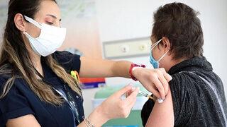 50 yaş ve üzeri vatandaşlar için aşılama başlıyor! (e Nabız ve MHRS'den aşı randevusu nasıl alınır?
