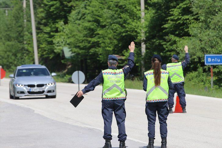 Bolu'da jandarmadan drone destekli trafik denetimi G4