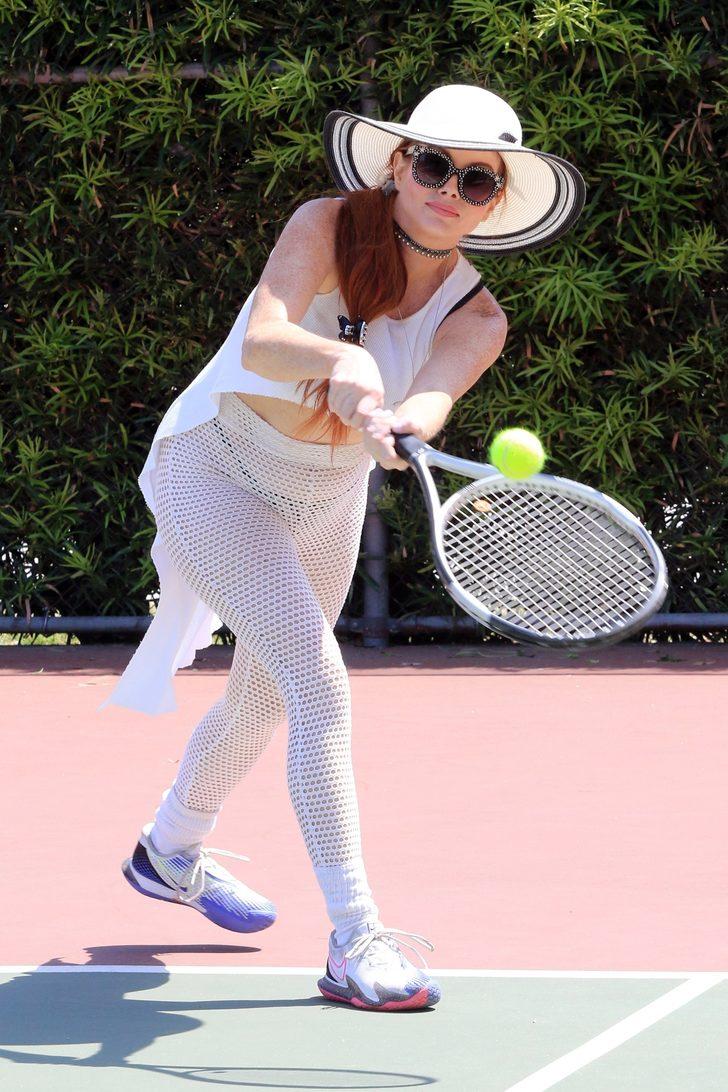Phoebe Price'ın tenis topuyla yaptığı herkesi şaşkına çevirdi!  G5