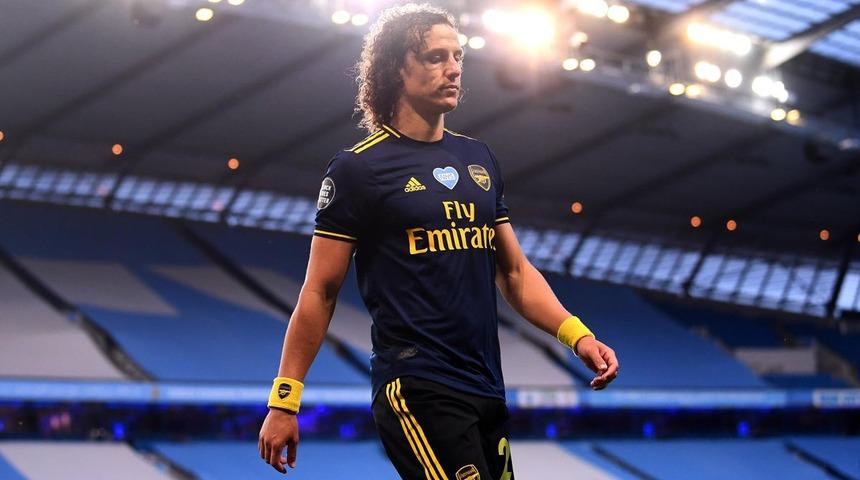 David Luiz'i Alex de Souza bitiriyor
