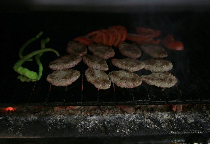 Trakya'da ciğerci ve köfteciler müşterileriyle buluştu G1