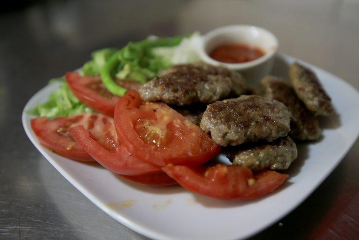 Trakya'da ciğerci ve köfteciler müşterileriyle buluştu G3