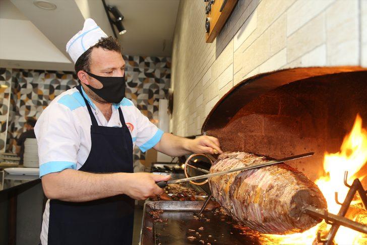 Erzurum'daki cağ kebabı işletmecileri kademeli normalleşmeyle kapılarını açtı G5