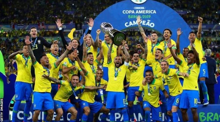 Copa America'ya Brezilya ev sahipliği yapacak: Karar neden eleştiriliyor?