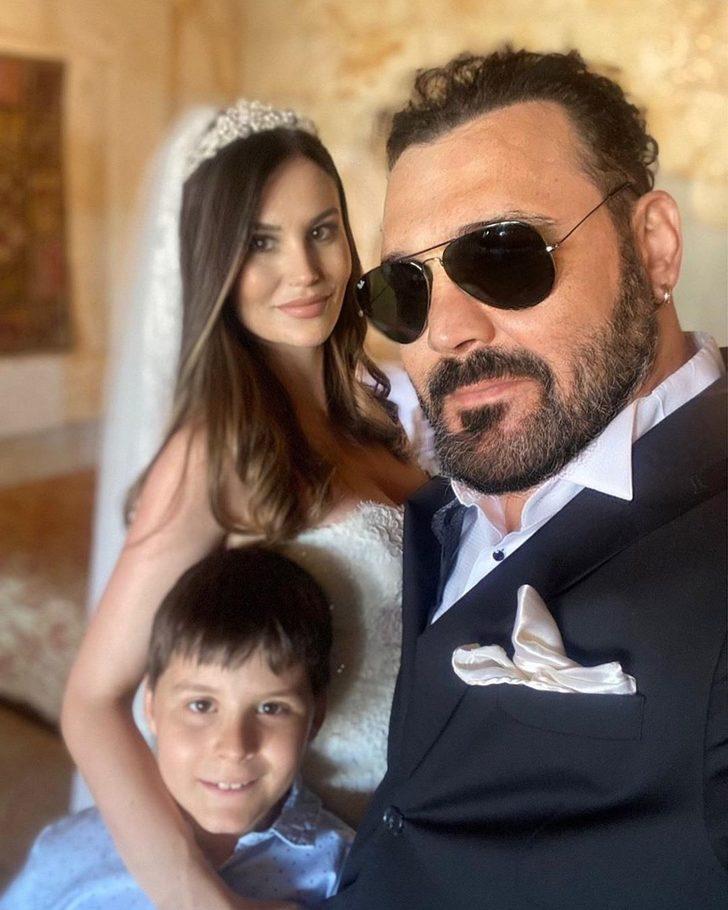 Şarkıcı Yaşar ve psikolog eşi 10. yıllarını gelinlik ve damatlık giyerek kutladılar! G2