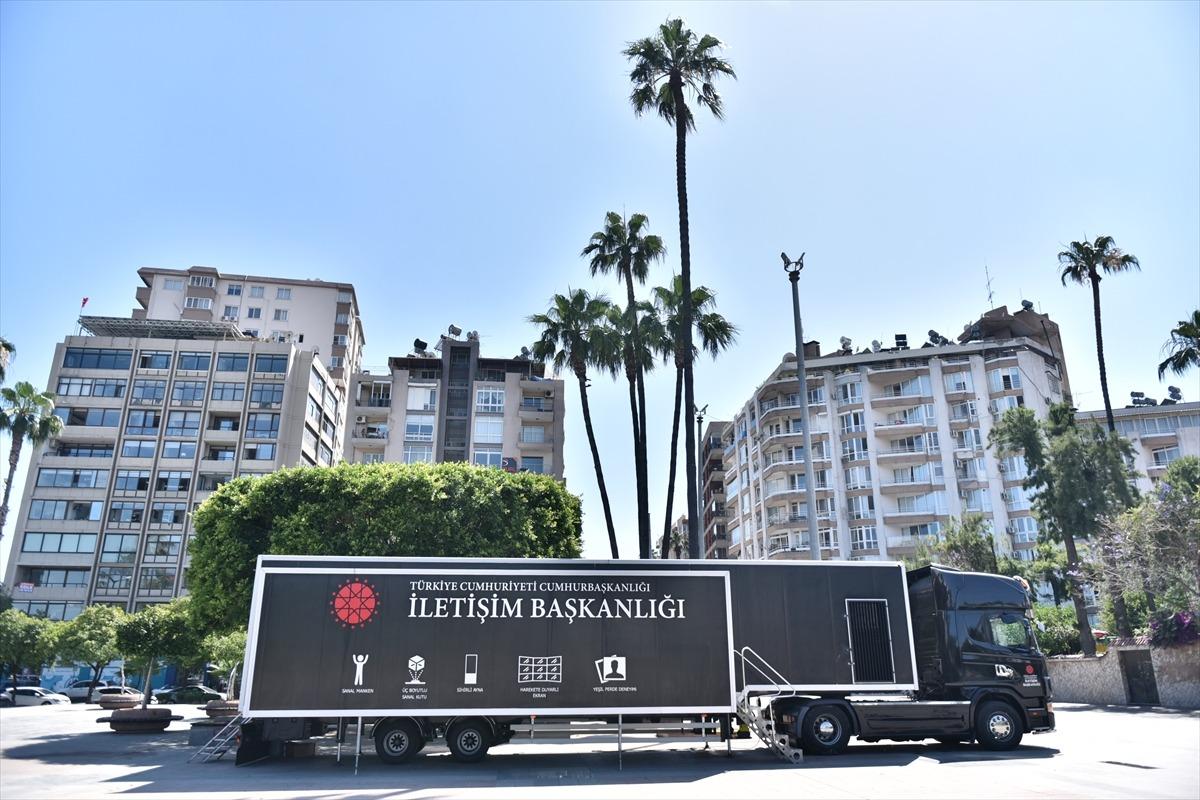 Cumhurbaşkanlığı İletişim Başkanlığı Dijital Tırı'nın  yeni durağı Mersin oldu