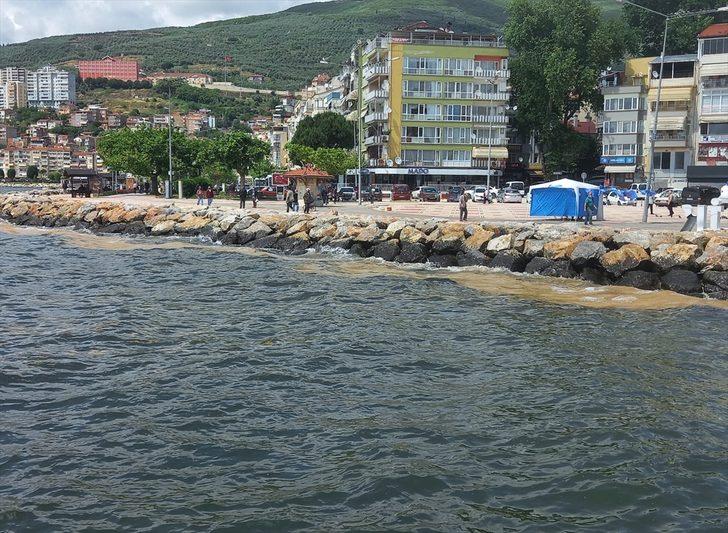 Gemlik Körfezi'nde deniz salyası kıyı bölgelerde yoğunlaştı G1