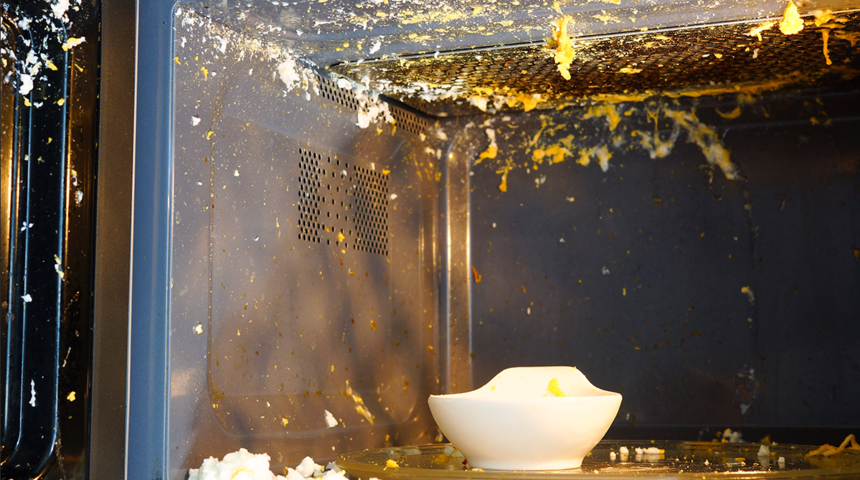 Mikrodalgada ısıtılmaması gereken 7 gıda ürünü! Tekrar ısıtınca zehirliyor