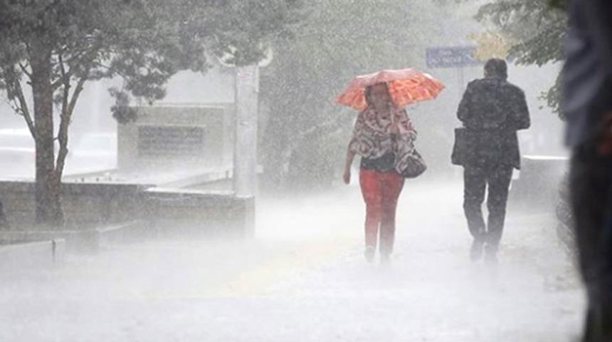 Meteoroloji'den önemli uyarı! Karadeniz, Akdeniz ve Marmara'nın doğusunda kuvvetli yağış bekleniyor