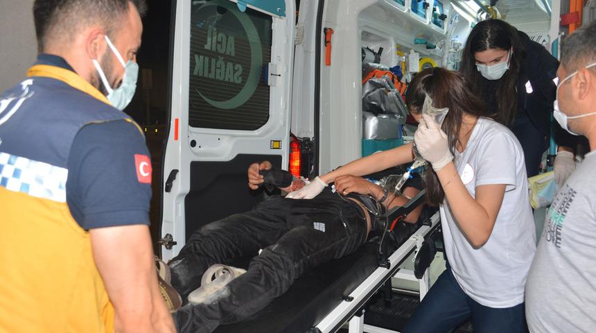 Adana'da silahlı kavga! Yolda karşılaştığı tanıdığı tarafından vuruldu: 1 yaralı