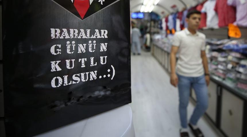 Babalar günü ne zaman, ayın kaçında? Babalar Günü hangi gün kutlanacak?