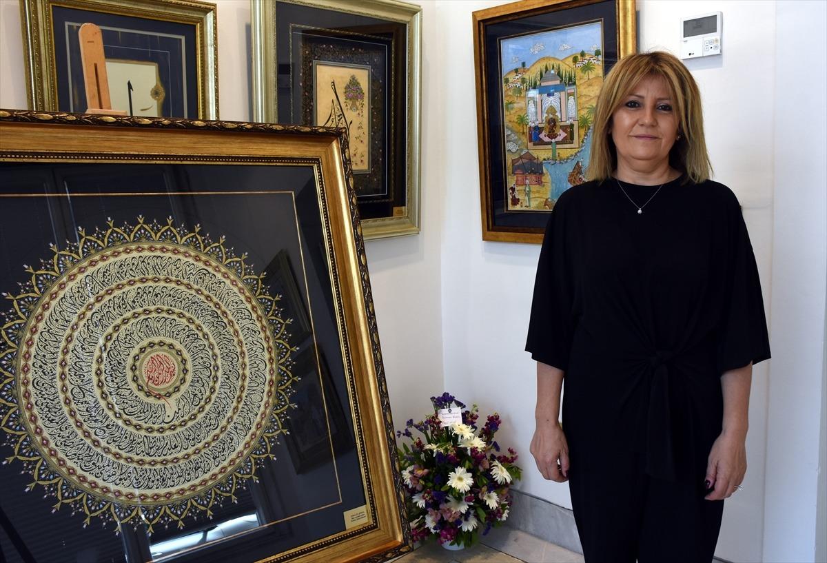 Hobi amacıyla başladığı tezhip ve minyat&uuml;r sanatlarını gelecek kuşaklara aktarmaya &ccedil;alışıyor
