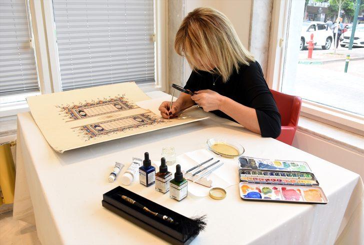 Hobi amacıyla başladığı tezhip ve minyatür sanatlarını gelecek kuşaklara aktarmaya çalışıyor G3