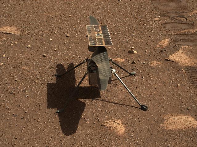 1.8 kg ağırlığındaki helikopter, Mars'ın ince atmosferinde uçuş potansiyelini gösteren bir teknoloji olarak değerlendiriliyor