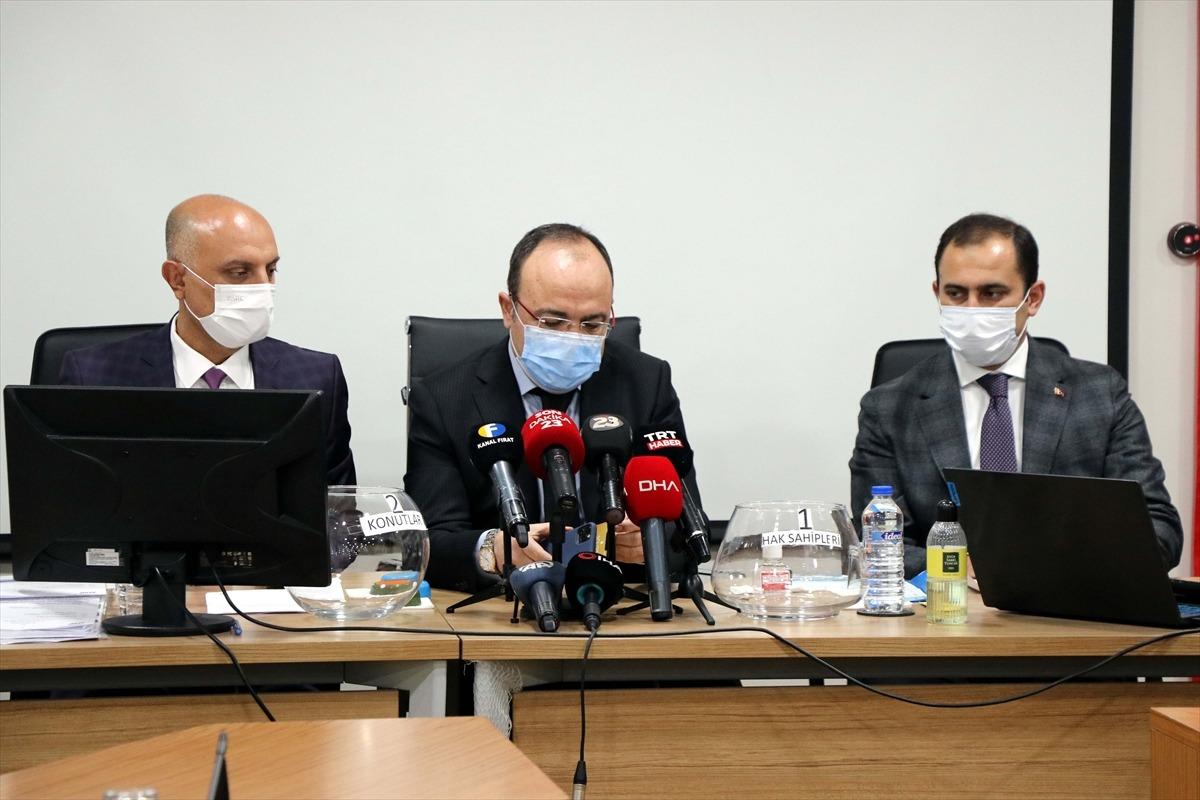 Elazığ'da 376 deprem konutu i&ccedil;in kura &ccedil;ekildi