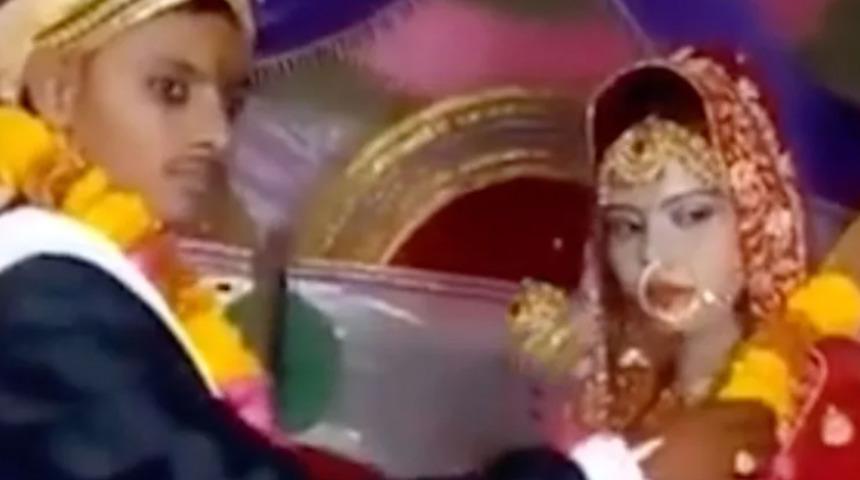 İnanılmaz olay! Gelin, kalp krizi ge&ccedil;irdi, damat kız kardeşiyle evlendi 