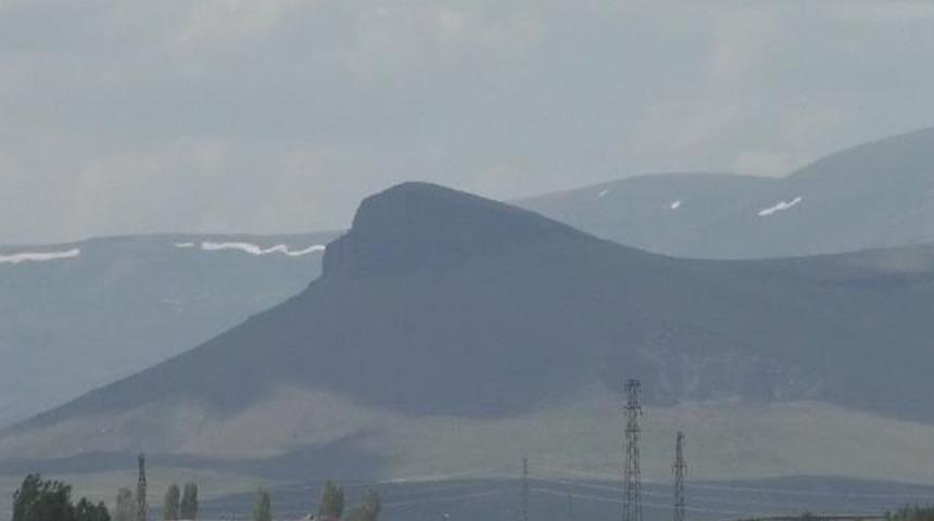 Yer: Kars! Goril siluetine benzeyen dağ hayrete düşürdü