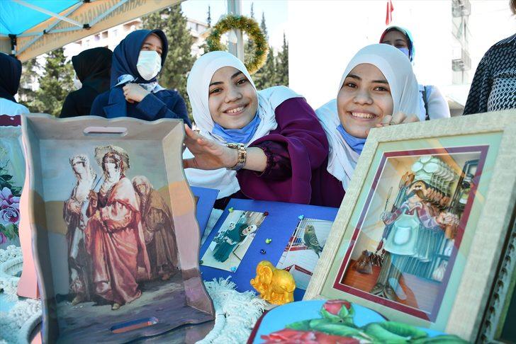 Kahramanmaraşlı siyam ikizlerinin hazırladıkları el emeği ürünler ilgi görüyor G1