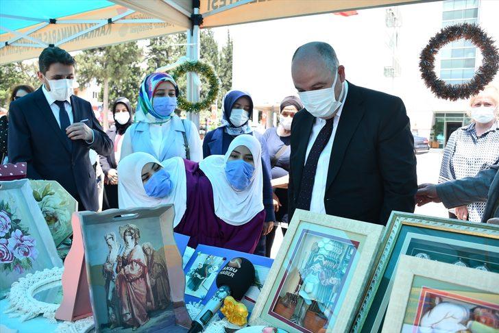 Kahramanmaraşlı siyam ikizlerinin hazırladıkları el emeği ürünler ilgi görüyor G2
