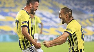 Fenerbahçe'de Gökhan Gönül ve Caner Erkin ile yollar ayrılıyor