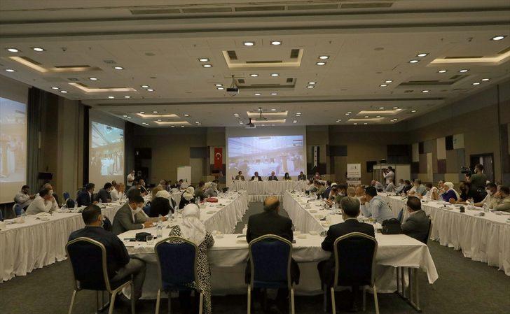 Gaziantep'teki Suriyeliler, Esed'in kazandığını iddia ettiği sözde devlet başkanlığı seçimini kabul etmiyor G1