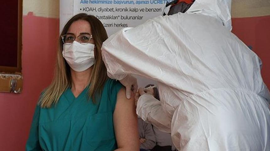 e-Nabız ve MHRS koronavirüs aşı randevusu nasıl alınır? İşte ALO 182 ve MHRS üzerinden koronavirüs aşı randevusu alma yöntemi...