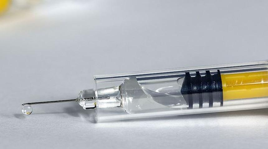 Çin'den gelişmiş ülkere aşı stokçuğu suçlaması