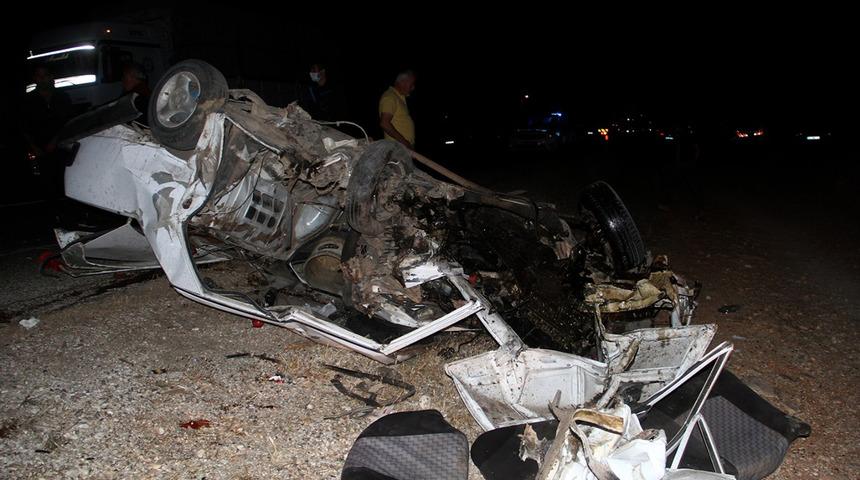 Muğla’da korkunç kaza! İki otomobil kafa kafaya çarpıştı: 1 ölü, 4 yaralı