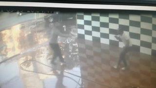 Oto yıkamacıya kurşun yağdırdı! Dehşet anları kamerada