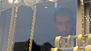 Antalya'da bir yılda iki kez soyulan kuyumcu: Millet geliyor dalga geçiyor