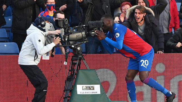 Christian Benteke'nin sözleşmesi 2023'e kadar uzatıldı