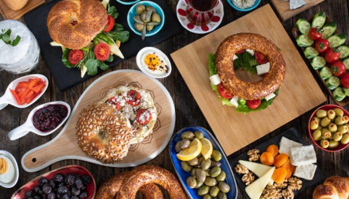 Türk kahvaltısının vazgeçilmez lezzetlerinin kalori değerlerini biliyor musunuz?