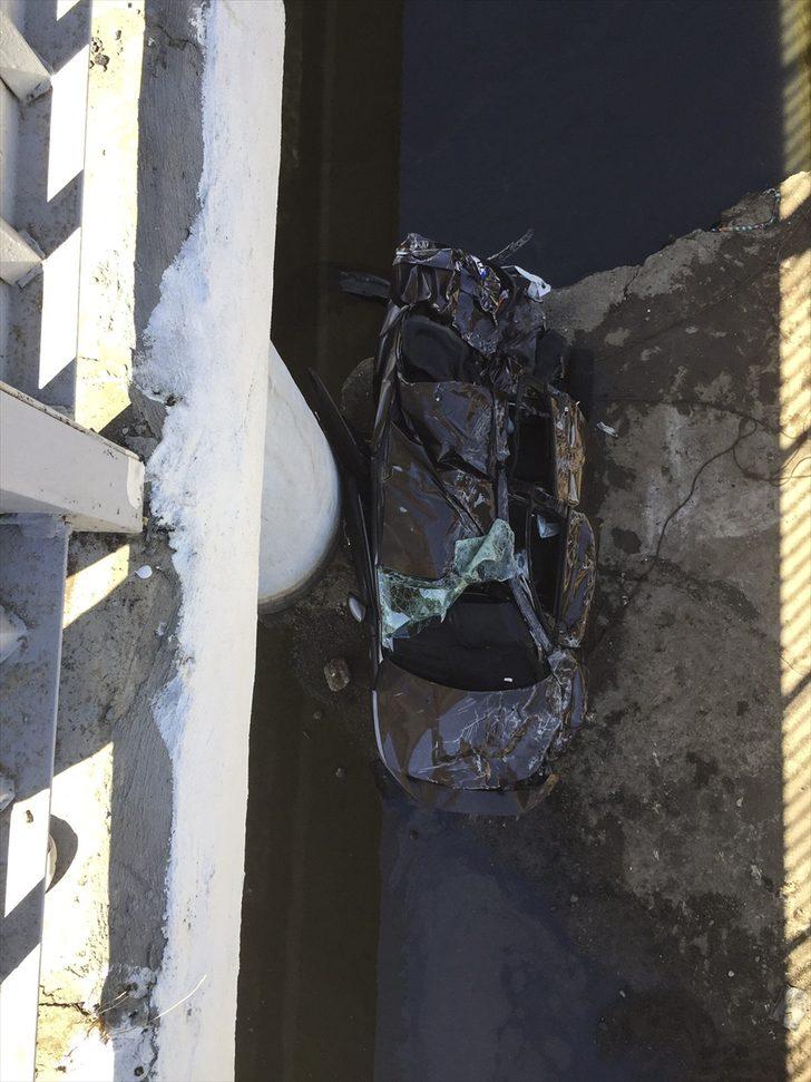 GÜNCELLEME - Şanlıurfa'da köprüden düşen otomobildeki 5 kişi hayatını kaybetti G3