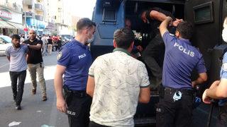 Adliye çıkışı taraflar birbirine girdi: 5 yaralı, 10 gözaltı