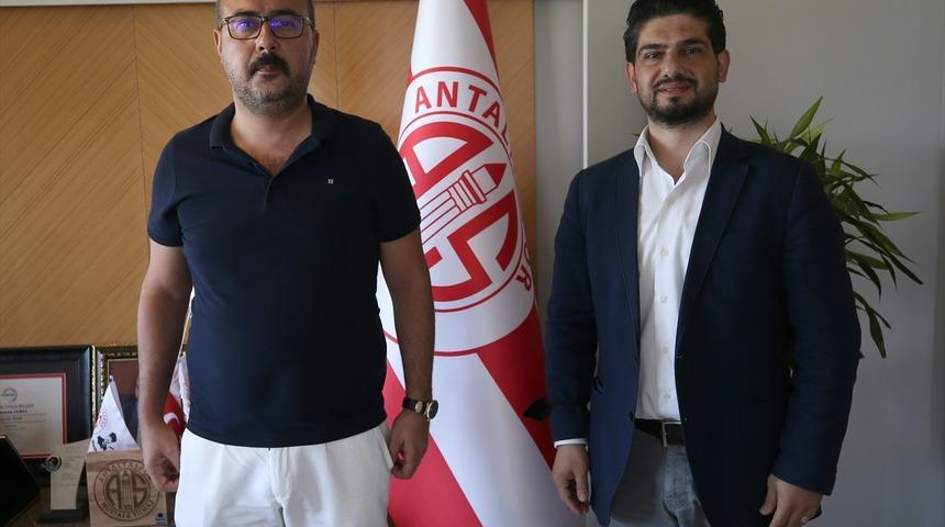 Antalyaspor, 4 futbolcu ile yollarını ayırdı