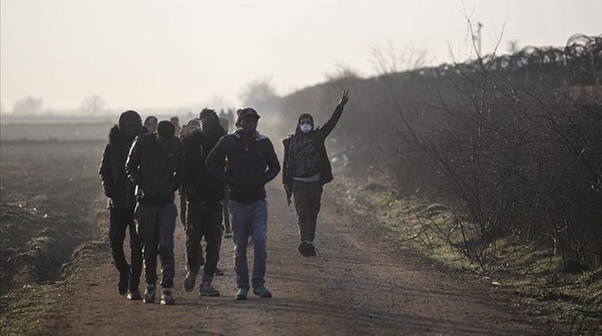 Yunanistan'da Türkiye sınırındaki 'ses topu'na Yunan polislerden tepki