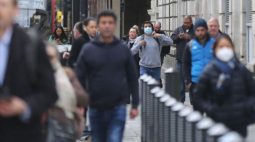 İngiltere 7 ülkeyi daha kırmızı listeye aldı