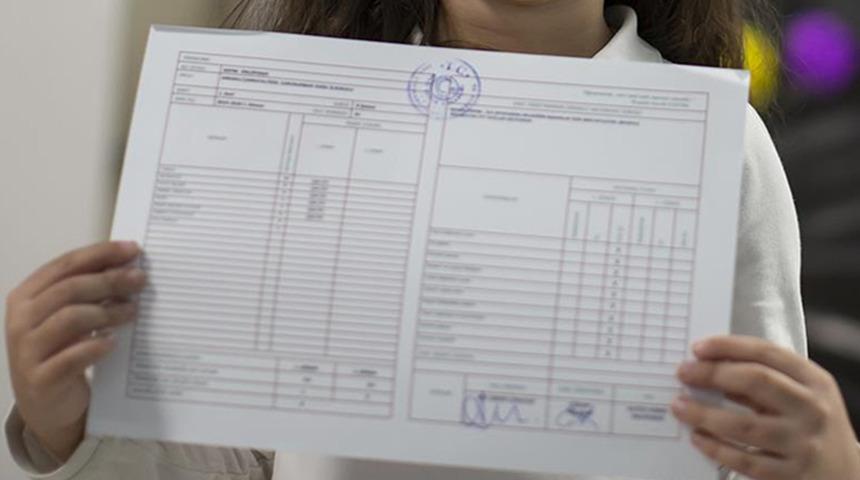 Öğrenci karneleri, isteyen veliler için basılı olarak verilecek