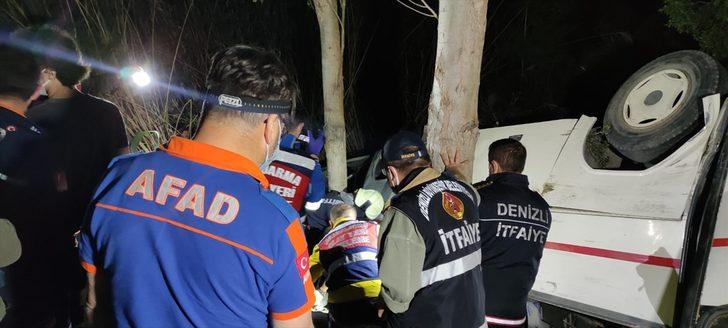 GÜNCELLEME - Denizli'de midibüsün park halindeki otomobile çarpması sonucu 3 kişi öldü, 5 kişi yaralandı G1