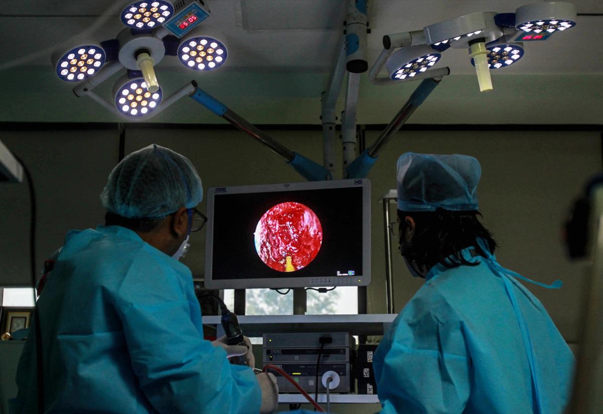 Ameliyathaneden paylaşıldı! Kara mantar ameliyatı b&ouml;yle yapılıyor