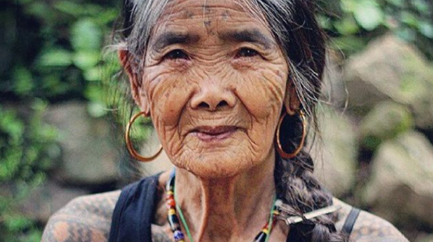 Dünyanın en yaşlı dövme sanatçısı, Whang Od Oggay geleneğin son temsilcisi olarak tarihe geçti