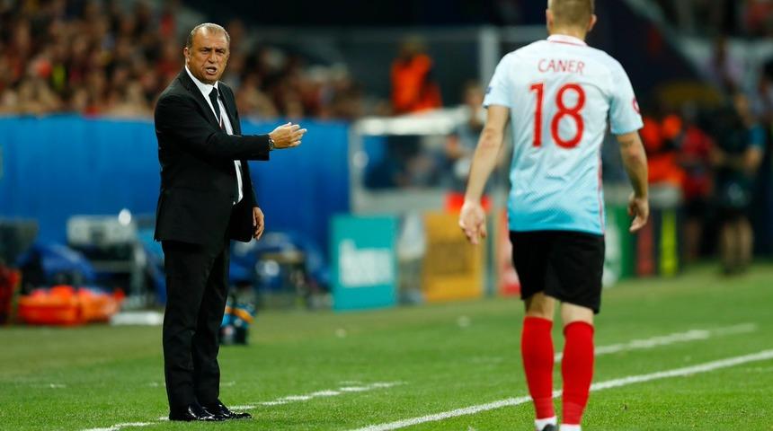 Galatasaray'da flaş iddia! Caner Erkin Fatih Terim ile görüştü...