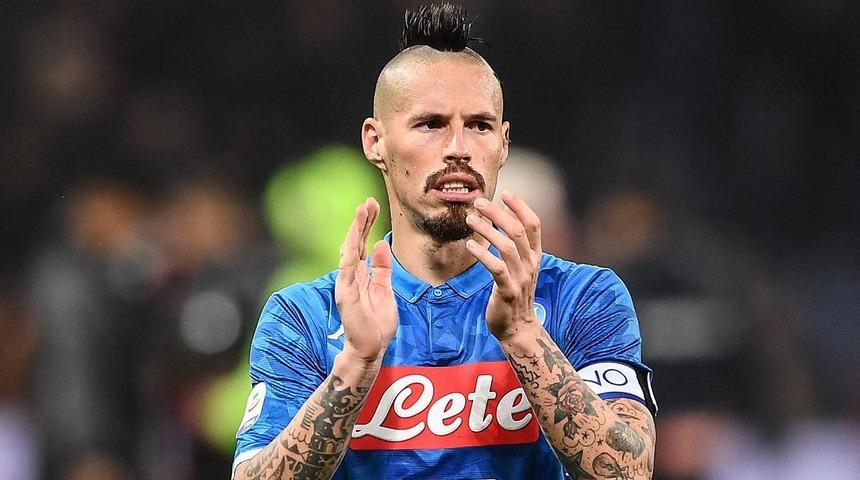 Trabzonspor anlaşma sağladığı Marek Hamsik'e ön sözleşme evraklarını gönderdi
