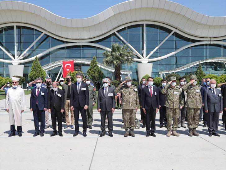 Hatay'da 3 şehit askerin cenazesi törenle memleketlerine uğurlandı G3