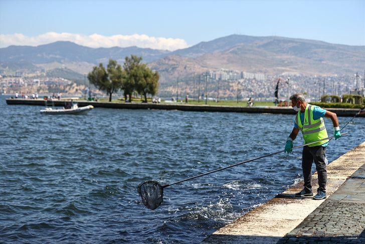 İzmir Körfezi'nden scooter, ayakkabı, cam ve plastik atığa kadar yüzlerce çöp çıktı G2
