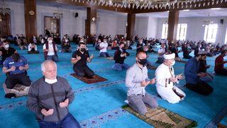 Ardahan ve Kars'ta kuraklığa karşı camilerde yağmur duası edildi