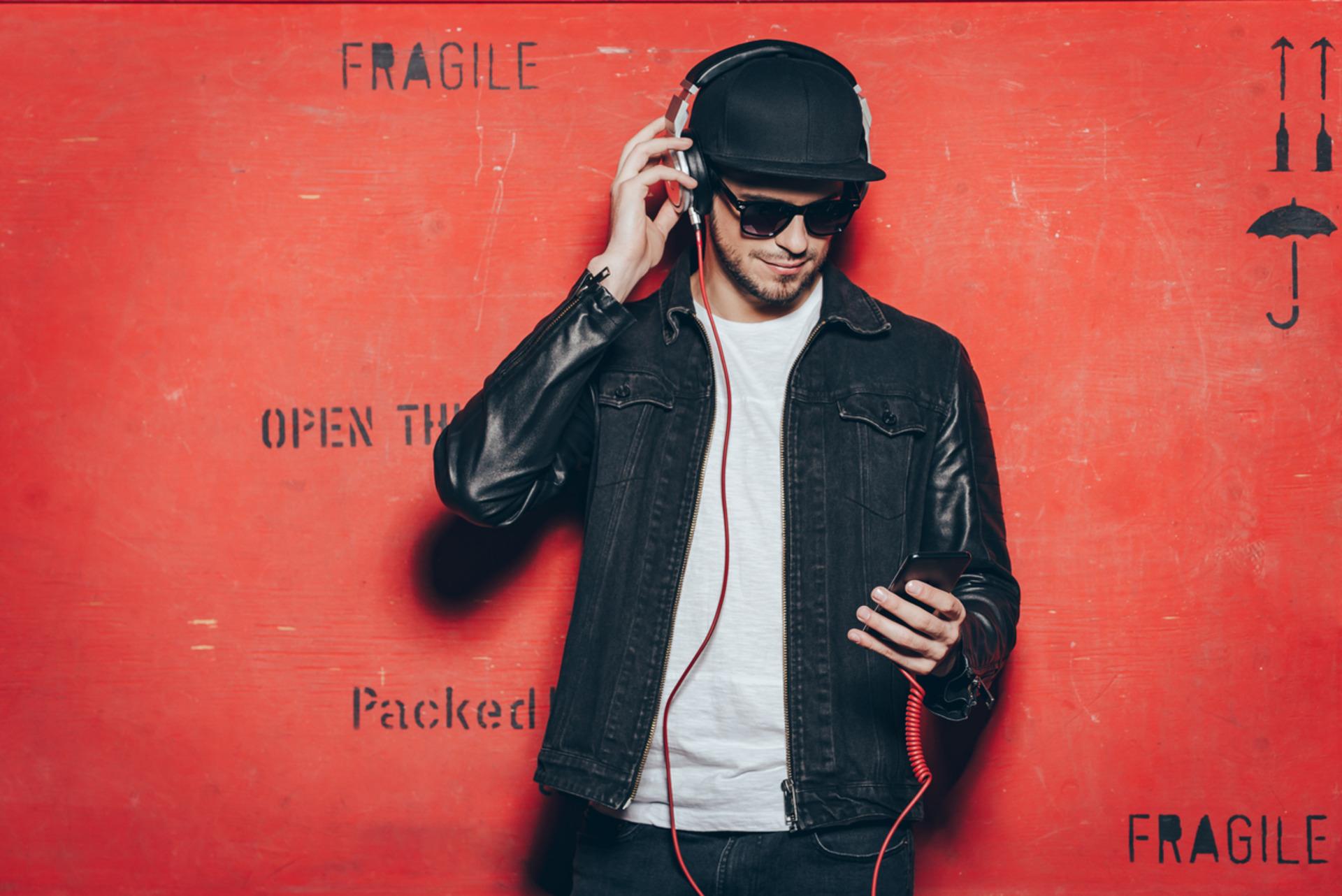 Aynı evde çalışanlar için en iyi kulaklık önerileri