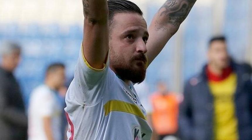 Deniz Naki hakim karşısına çıktı