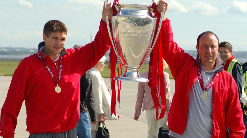 ''Fenerbahçe, Rafael Benitez'i getiriyor''